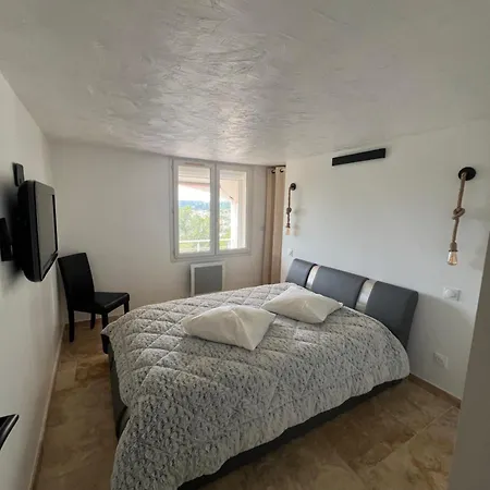 L'Horizon Appartement 60M2 Maximum 4 Personnes Ensues-la-Redonne Exterior photo